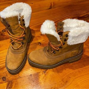Timberland Tan Boots with White Fur and Orange Laces